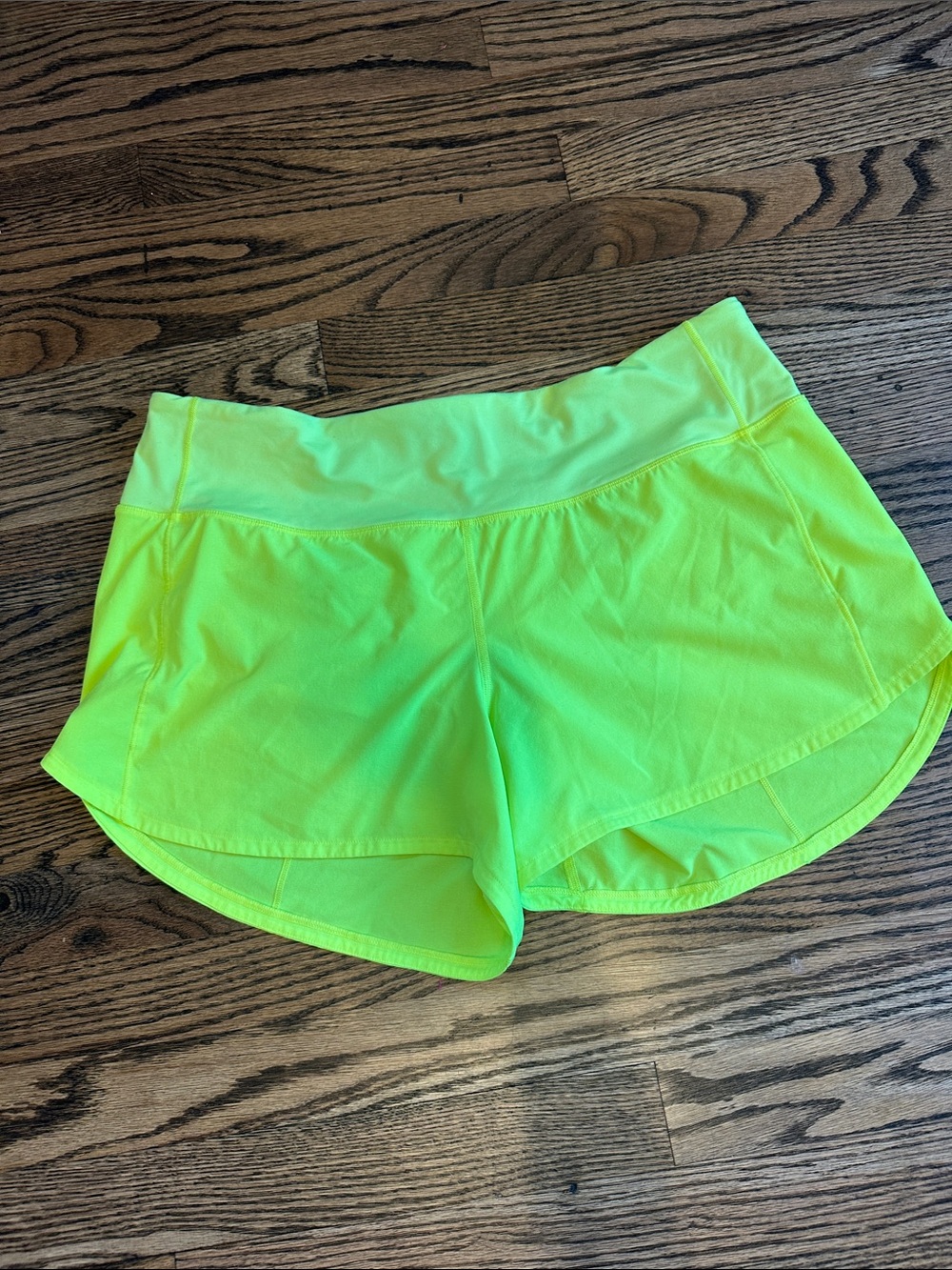Lululemon Speed Up shorts